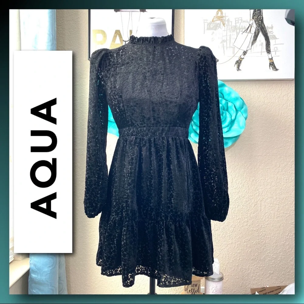 NWOT Aqua Flocked Floral Tiered Dress w/ ruffled neckline
Size S - Picture 1 of 16